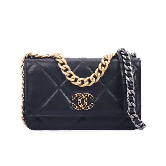 Pre-Owned Chanel 19 Black Quilted Lambskin Wallet on Chain 57907422