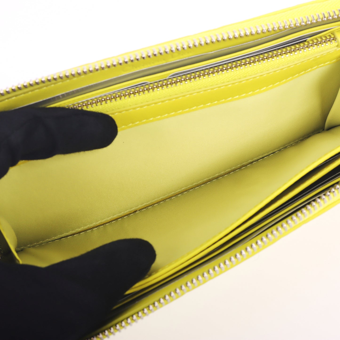 Pre-Owned Dior Cannage Yellow Leather Zip Around Wallet 61128416