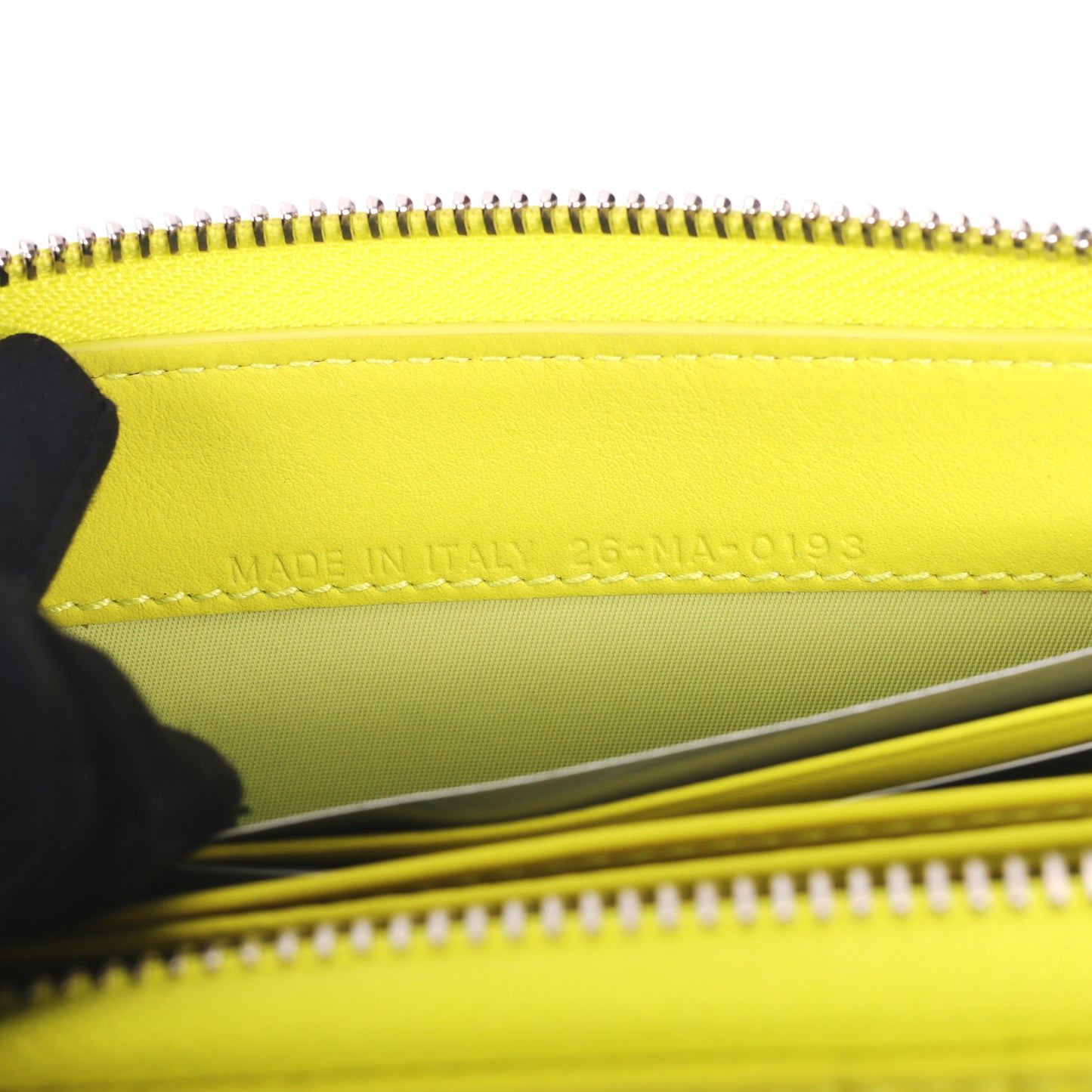 Pre-Owned Dior Cannage Yellow Leather Zip Around Wallet 61128416