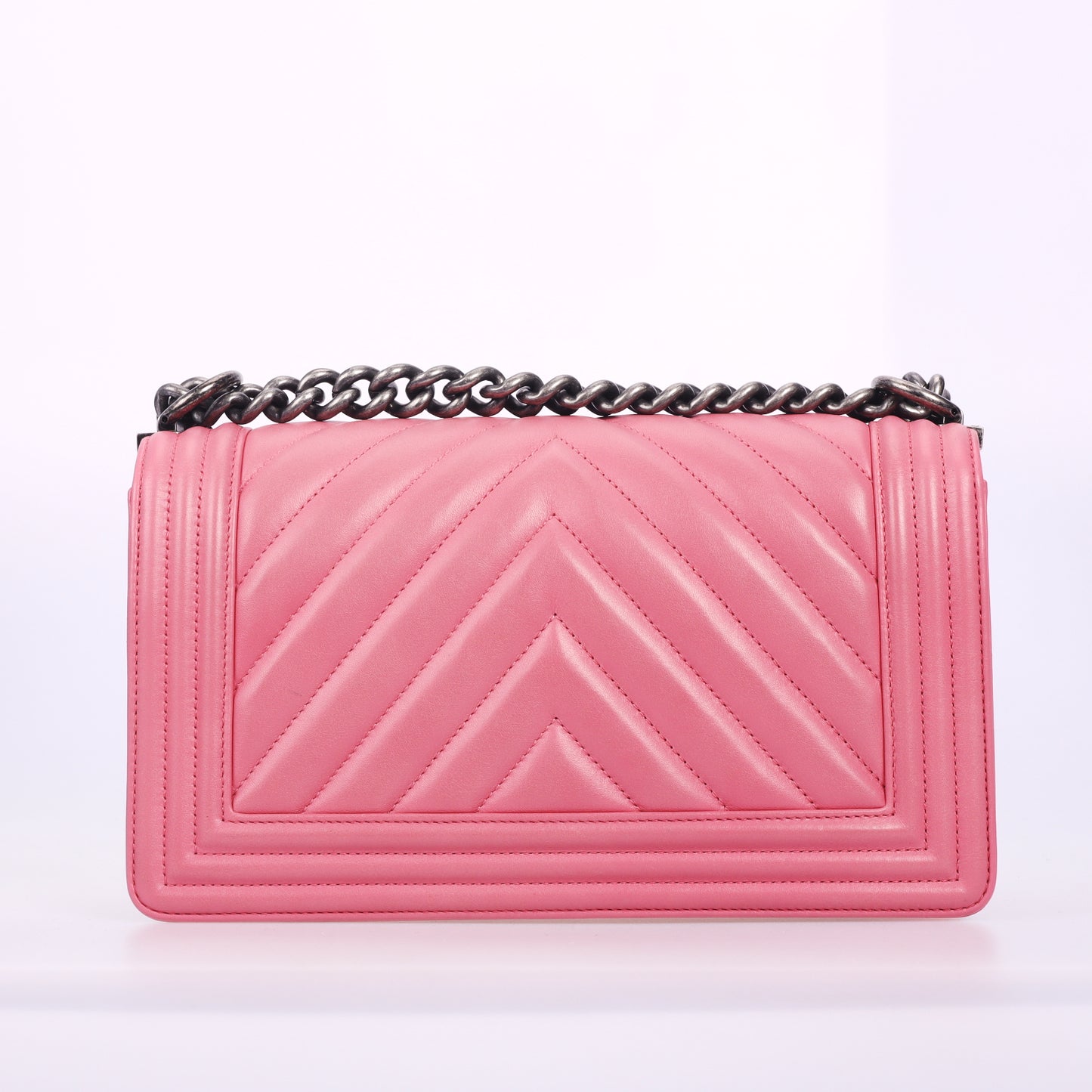 Pre-Owned Chanel Le Boy Pink Chevron  Leather Shoulder Bag 62409376