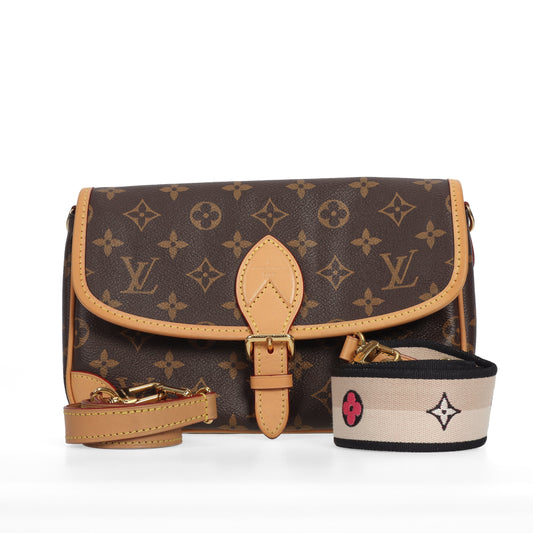 pre-owned Louis Vuitton Diane Brown Coated Canvas crossbody bag 63188873