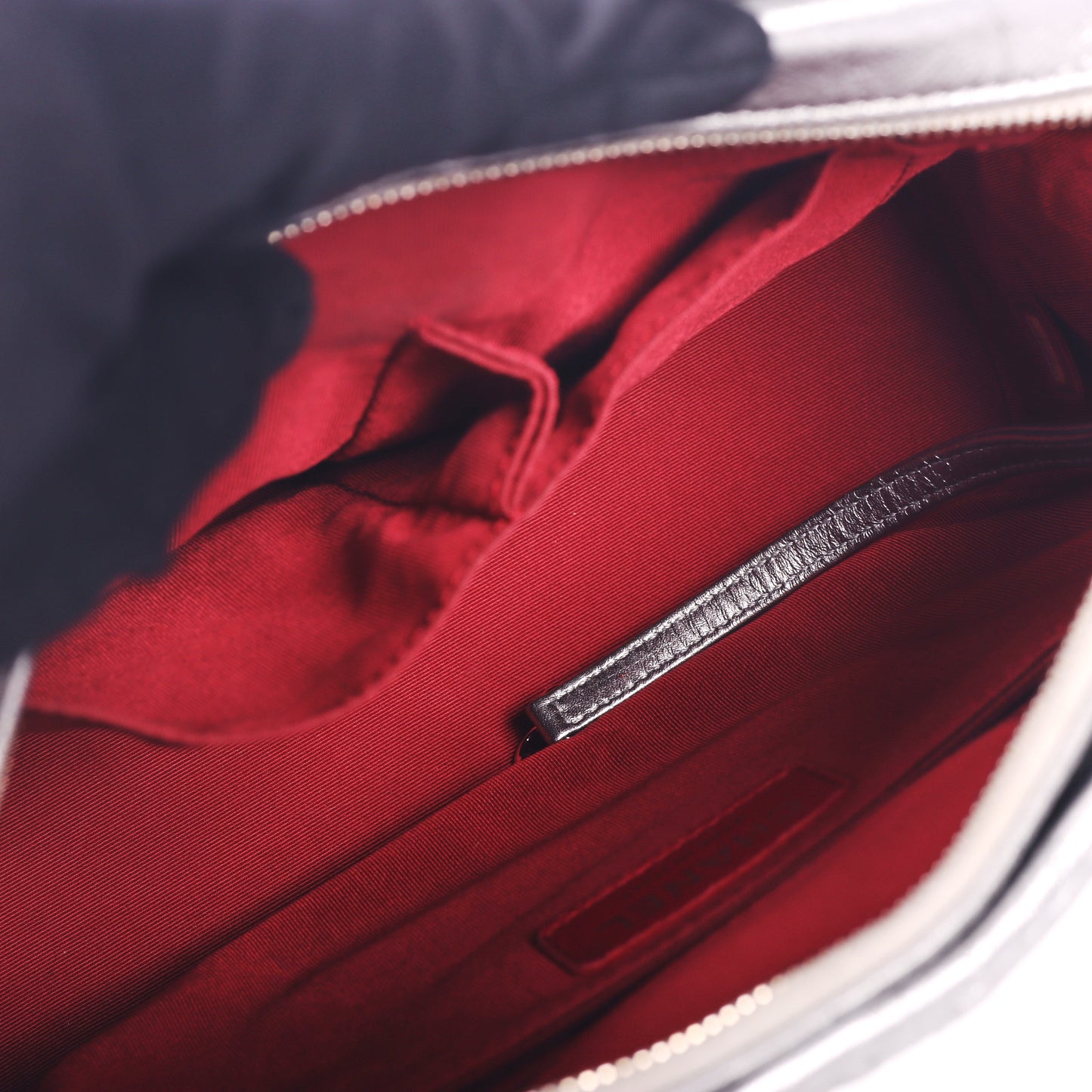 Pre-Owned Chanel Gabrielle Large Size Silver Quilted Calfskin Chain Shoulder Bag 63845910 63845910