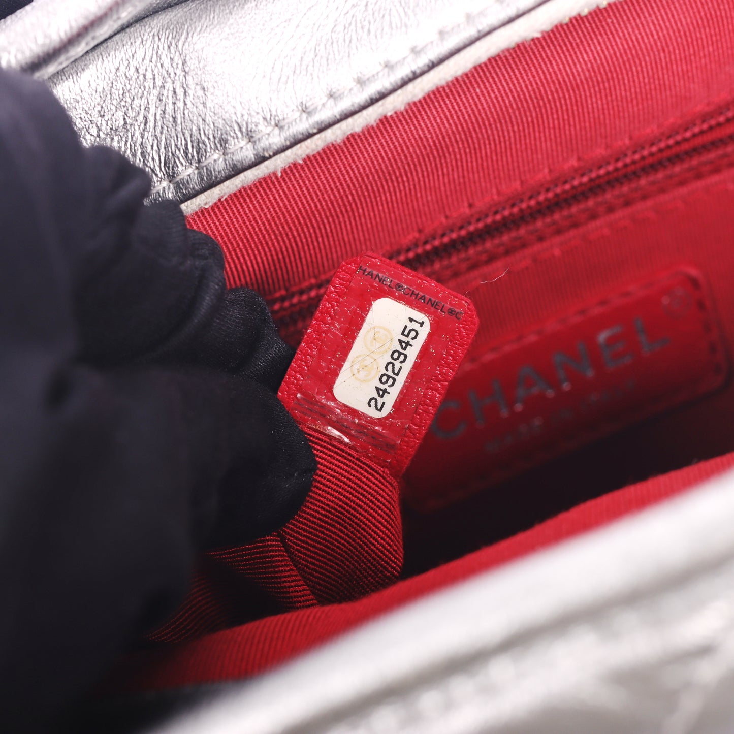 Pre-Owned Chanel Gabrielle Large Size Silver Quilted Calfskin Chain Shoulder Bag 63845910 63845910