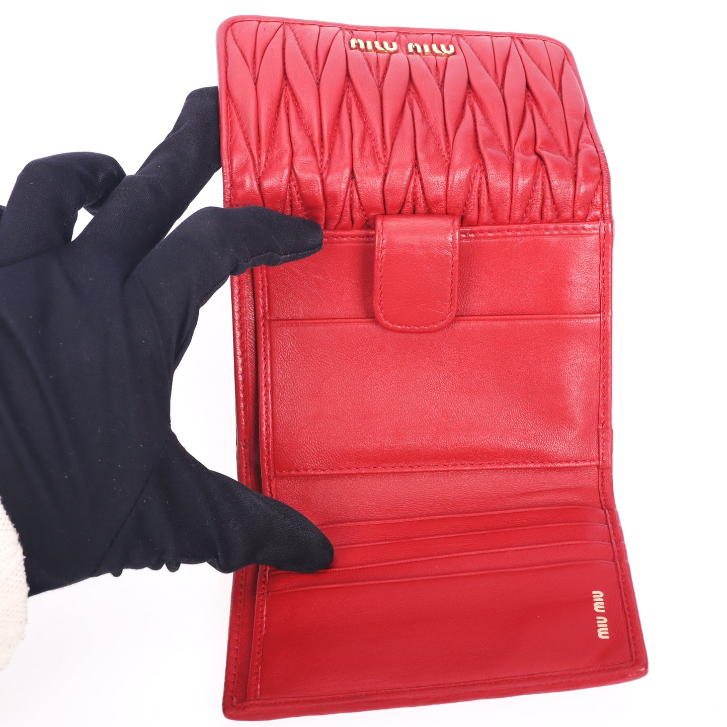 Pre-Owned Miu Miu Matelassé Red Lambskin Wallet 65907807