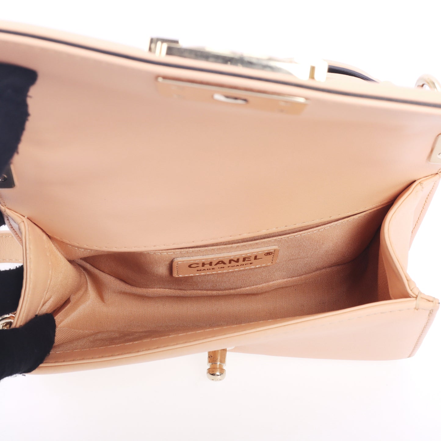 Pre-Owned Chanel Le Boy Beige Quilted Leather Shoulder Bag 66209833