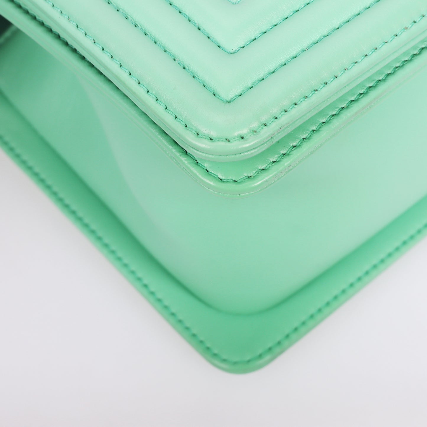 Pre-Owned Chanel Le Boy Green Quilted Leather Shoulder Bag 66744753 c