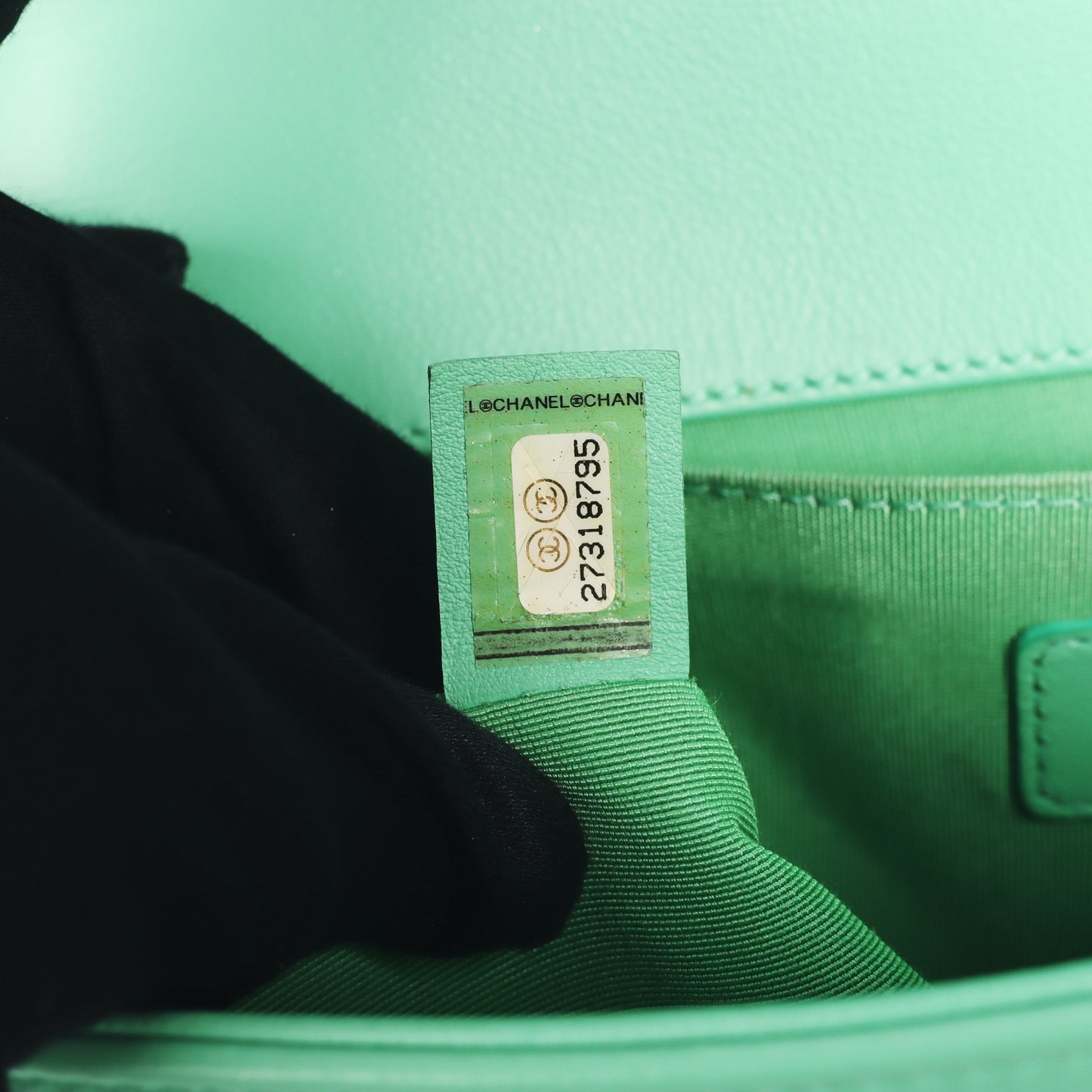 Pre-Owned Chanel Le Boy Green Quilted Leather Shoulder Bag 66744753 c