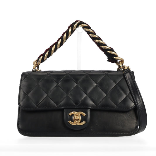 Pre-Owned Chanel Classic Flap Black Quilted Calfskin Shoulder Bag 67915766