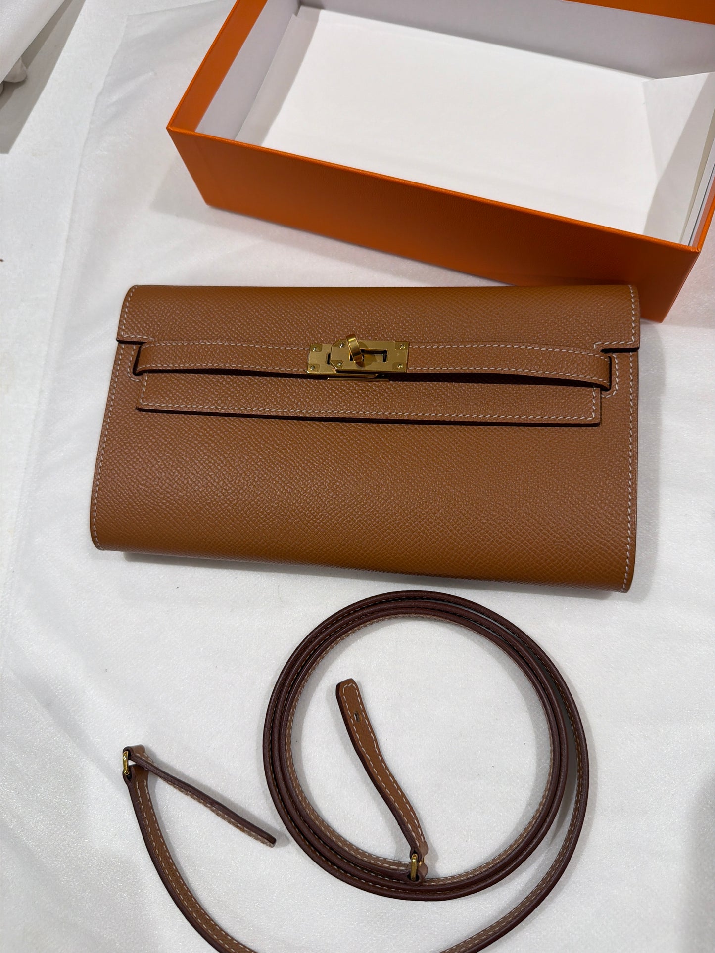 Kelly to go, epsome leather,gold hardware gold color