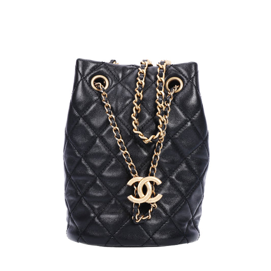 Pre-Owned Chanel Black Quilted Calfskin Shoulder Bag 75675396