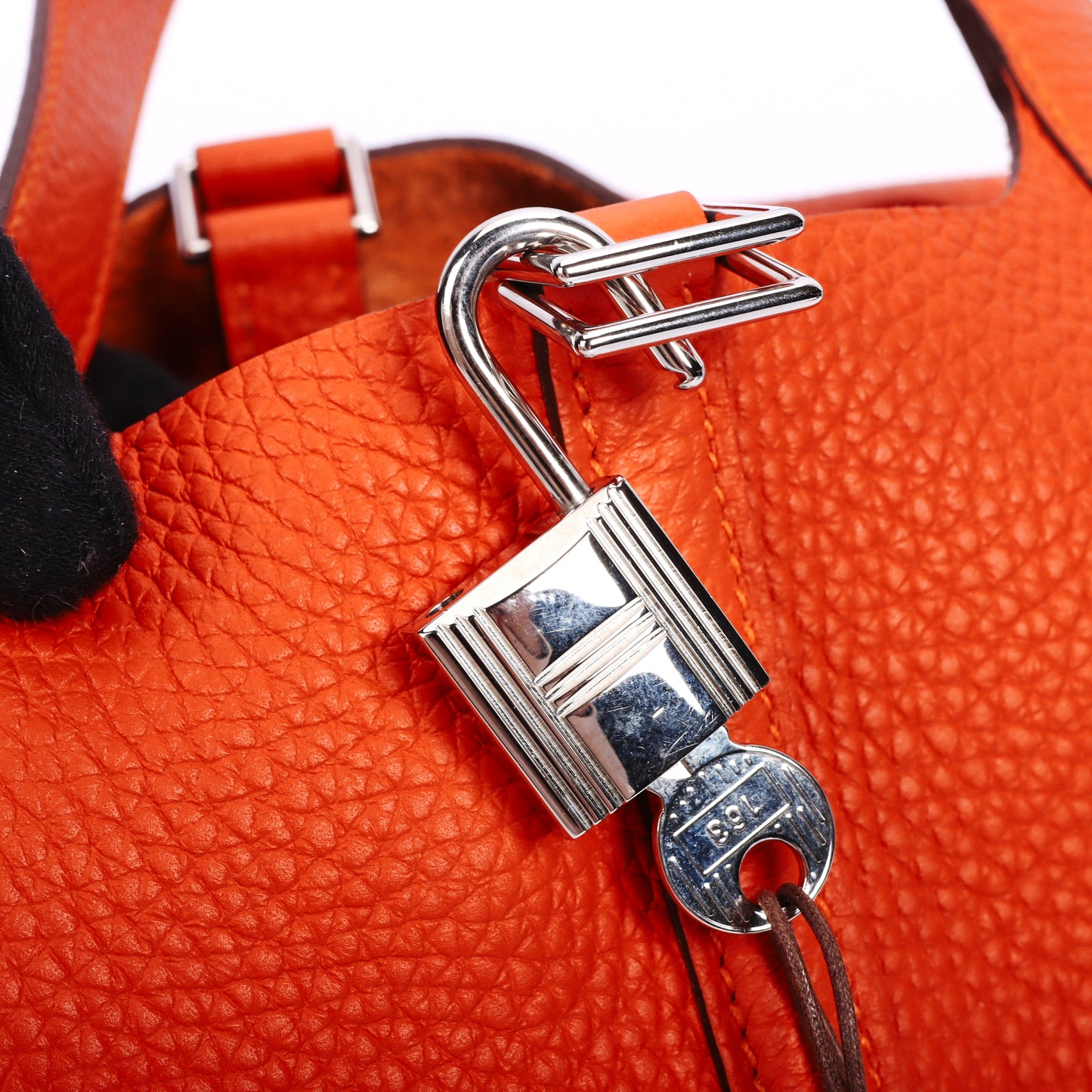 Pre-Owned Hermès Picotin Lock 18 Feu Togo Leather Shoulder Bag  77147328 c