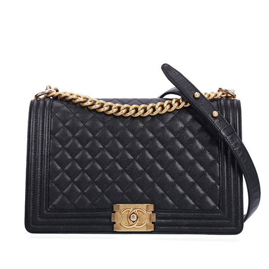 Pre-Owned Chanel Boy Medium Size Black Calfskin Shoulder Bag  77230908