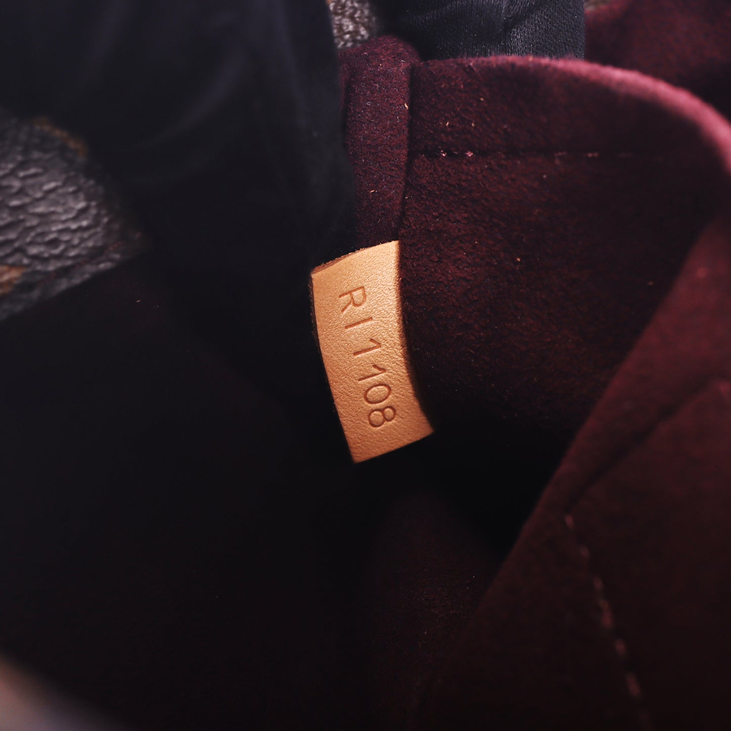 Pre-Owned Louis Vuitton Montaigne BB Brown Monogram Coated Canvas Crossbody Bag 77281099