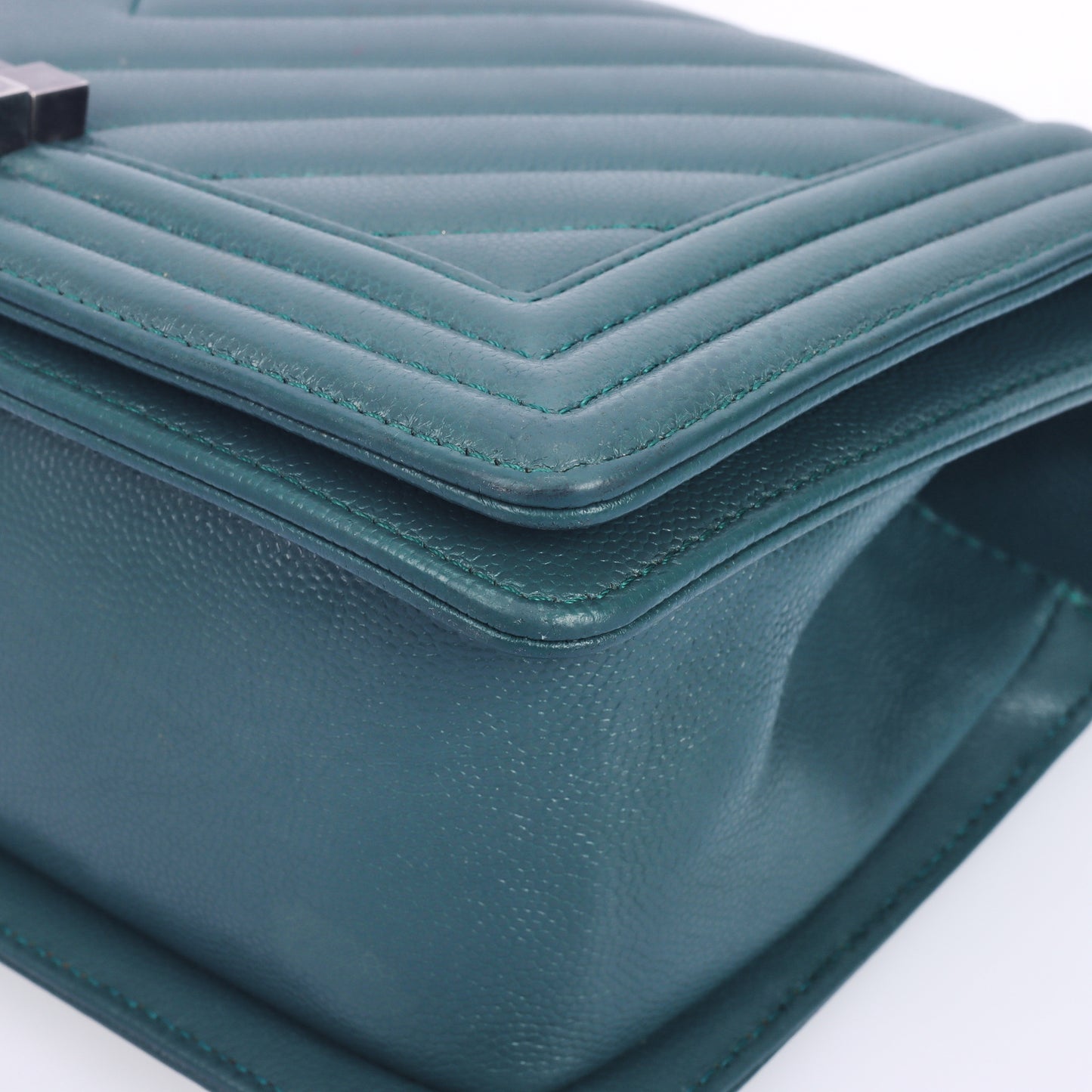 Pre-Owned Chanel Boy Flap Blue-Green Calfskin Shoulder Bag 78818248 lkz