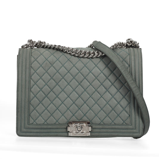 Pre-Owned Chanel Green Calfskin Shoulder Bag 80334870