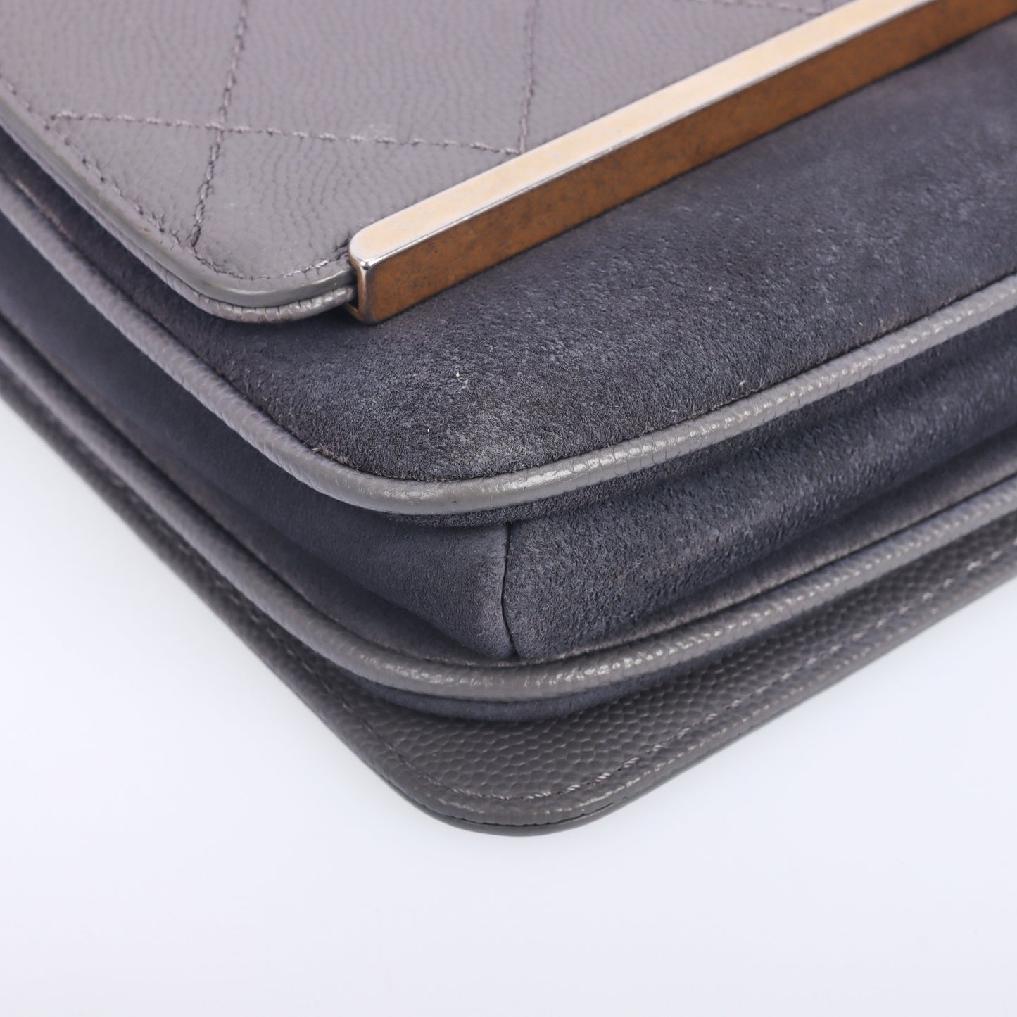 Pre-Owned Chanel Coco Flap Grey Quilted Calfskin Leather Shoulder Bag 80702523 c