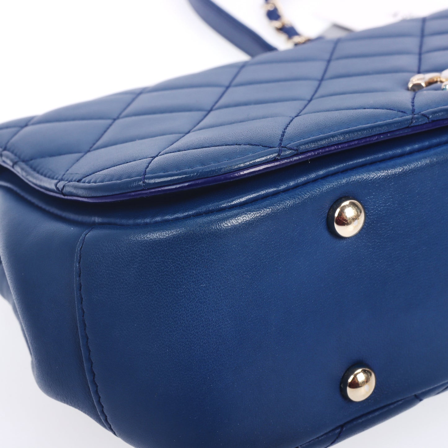 Pre-Owned Chanel  CC Blue Quilted Leather Crossbody Bag 84949392