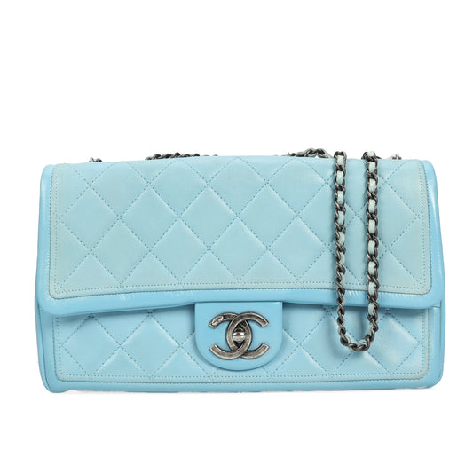 Pre-Owned Chanel Blue Leather Crossbody Bag 88647286