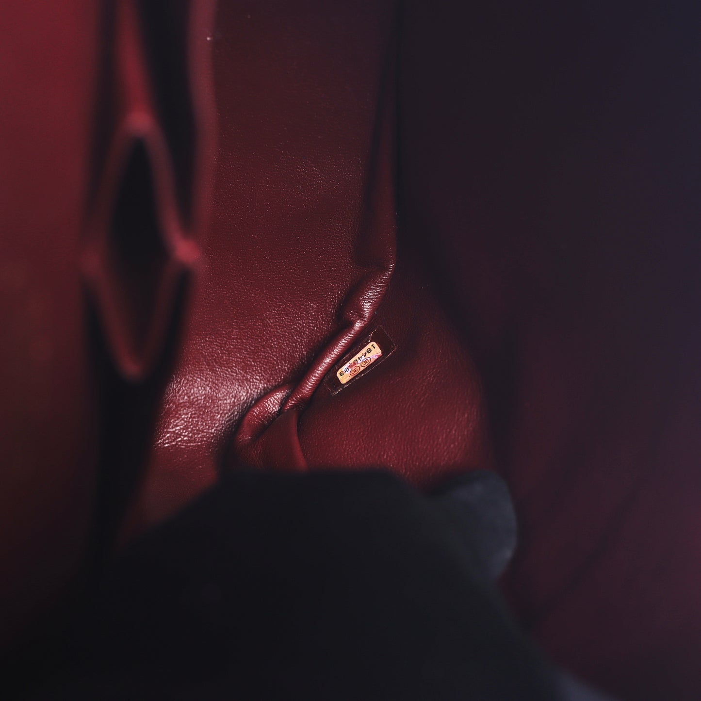 Pre-Owned Chanel Classic Flap Maxi Black Calfskin Shoulder Bag 88890681 c