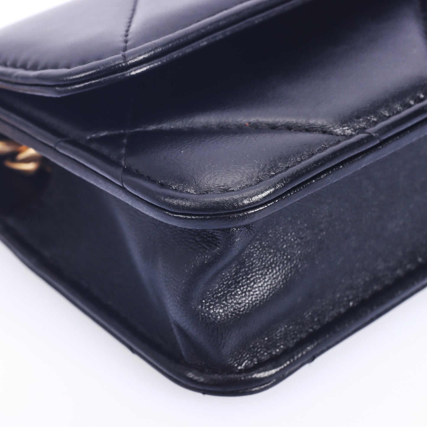 Pre-Owned Chanel 19 Black Quilted Lambskin Wallet on Chain 89687691