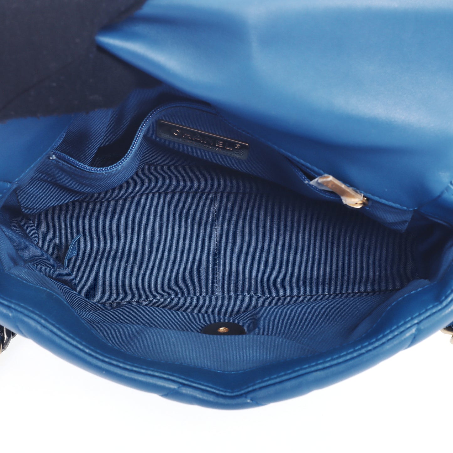 Pre-Owned Chanel 19 Blue Quilted Leather Shoulder Bag 91323708