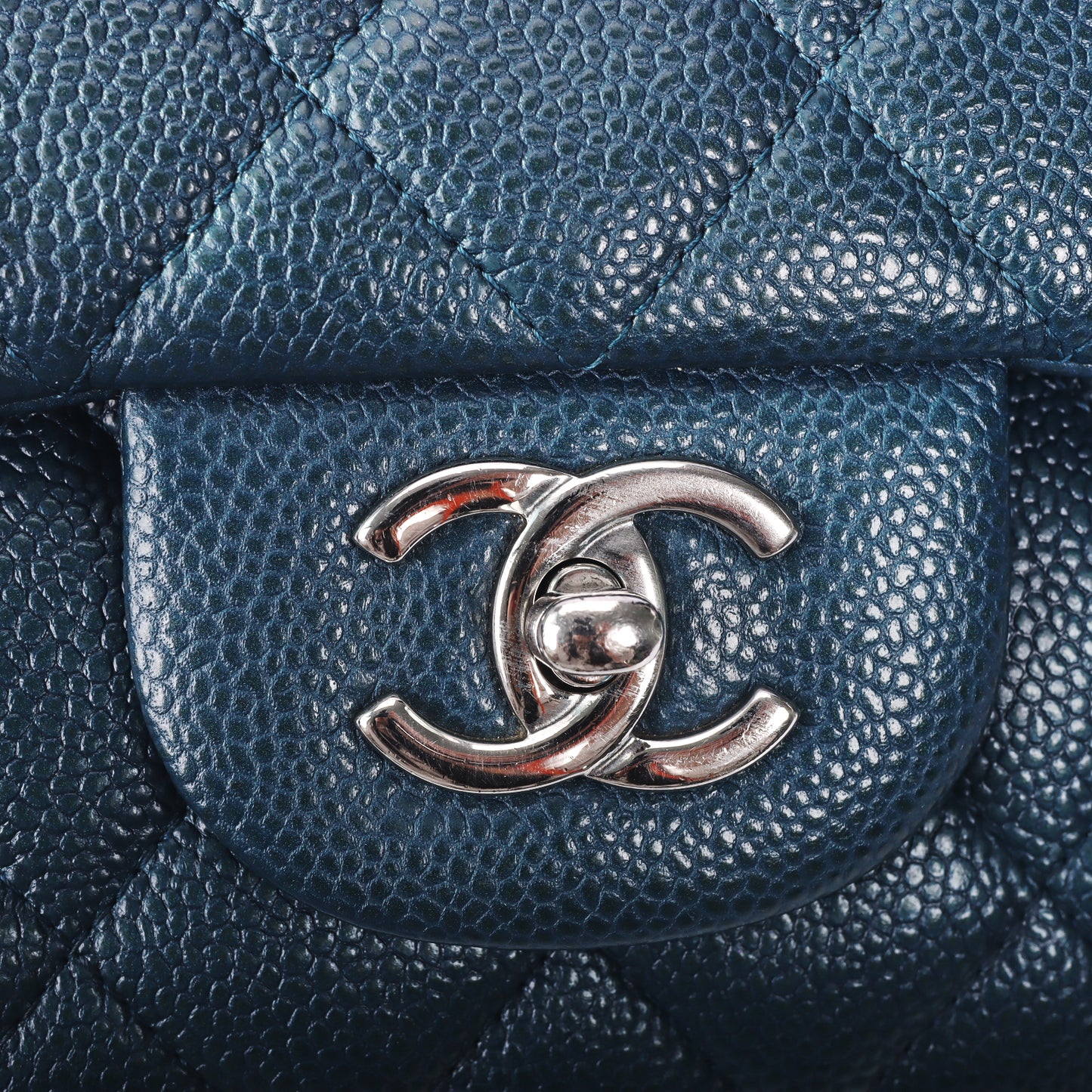 Pre-Owned Chanel Classic Flap Jumbo Dark Green Quilted Caviar Calfskin Leather Shoulder Bag 93953107