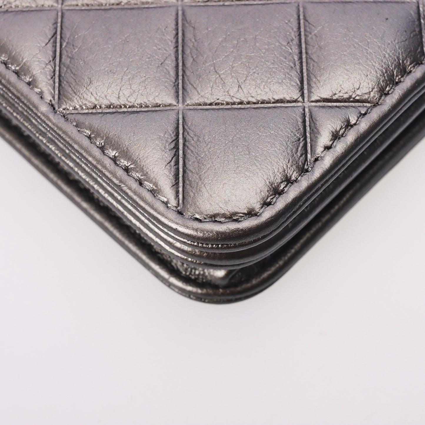 Pre-Owned Chanel Silver Gray Calfskin Wallet on Chain  96139721 c