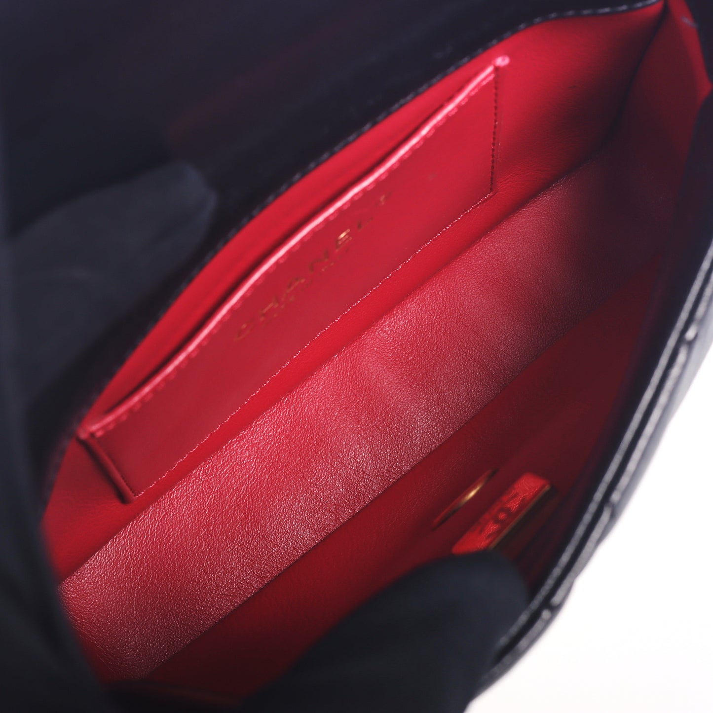 Pre-Owned Chanel Classic Flap Black Quilted Lambskin Leather Shoulder Bag 98609059