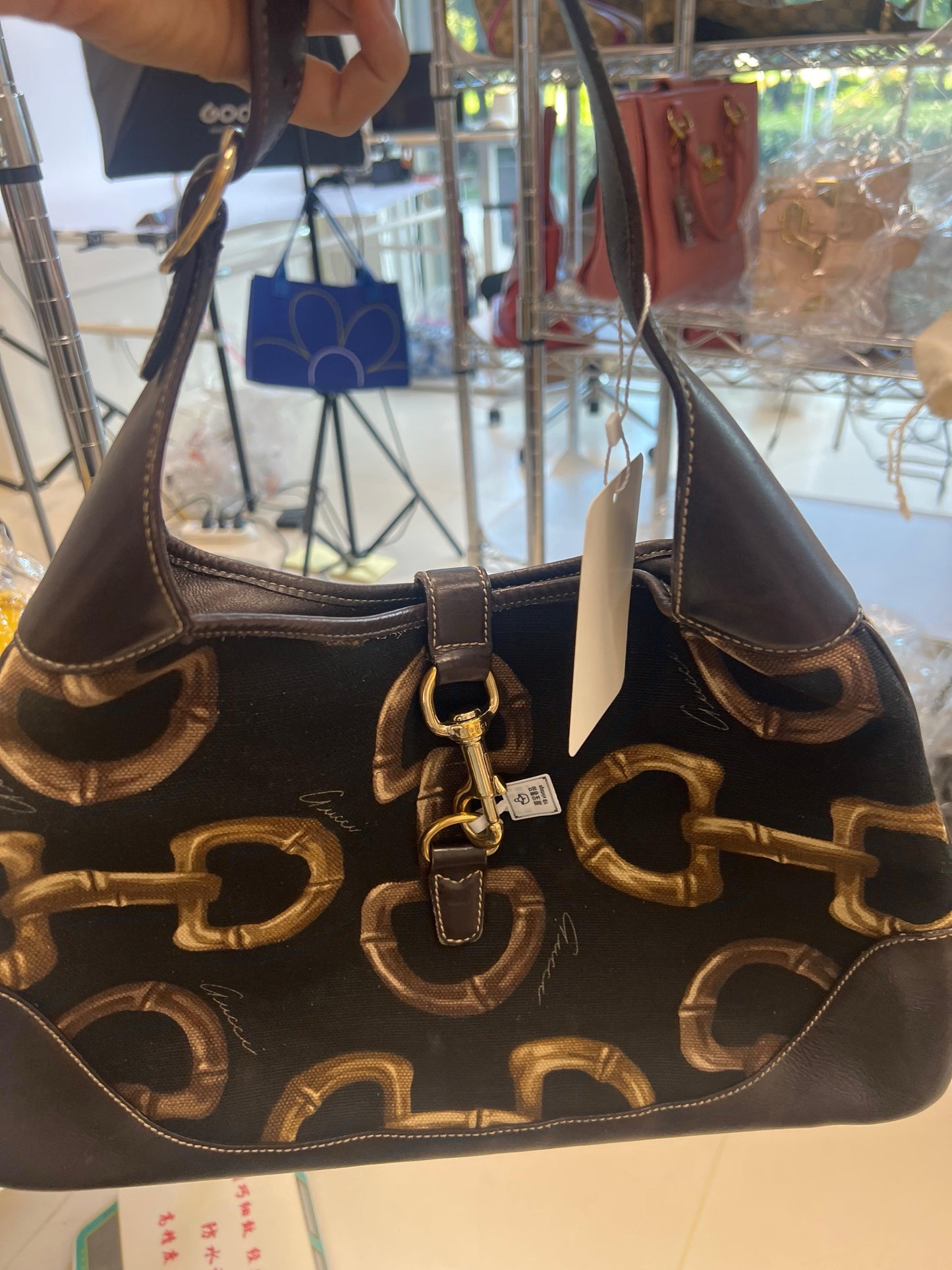 8.16 WHOLESALE SALE 11 ITEMS