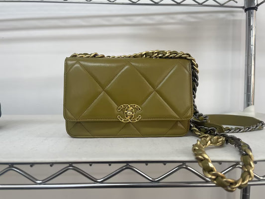 Chanel 19 WOC Olive Green Lambskin 45822278
