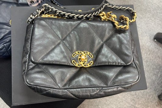 pre loved chanle 19 small size black lambskin 54036818